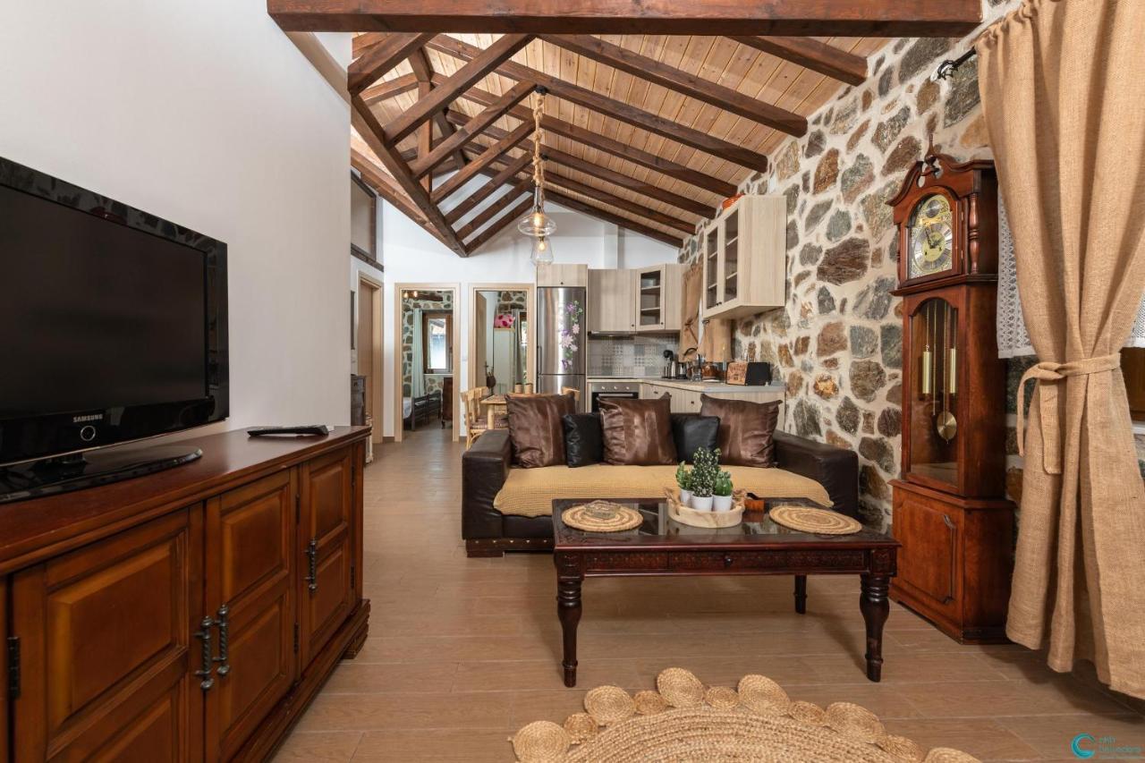 Eleni'S Stone House Villa Skala Potamia  Exterior photo